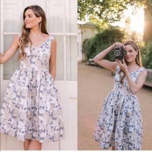 NWT Gal Meets Glam Ava Dress